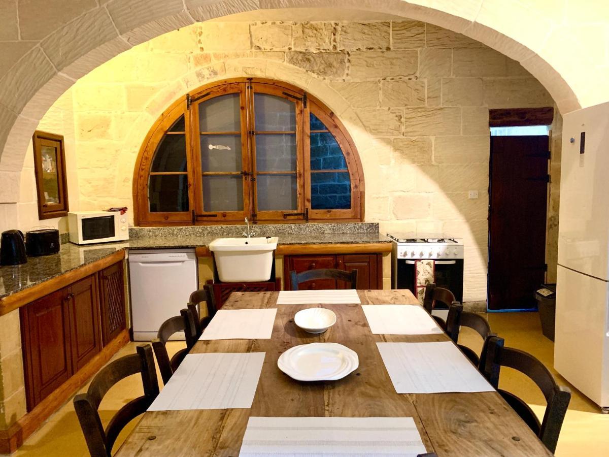 Family & Private Pool Very Good 8 Villa *